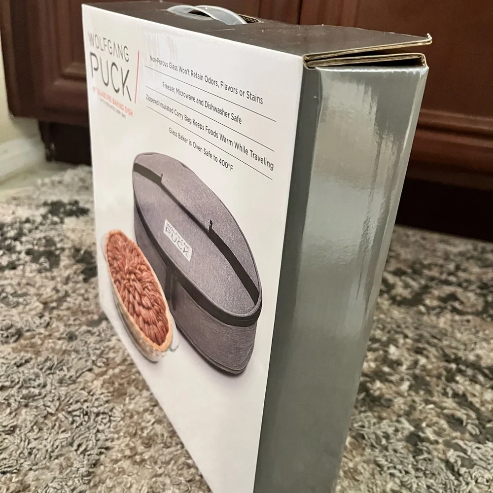 Wolfgang Puck Glass Pie Baking Dish with Insulated Carry Bag NEW